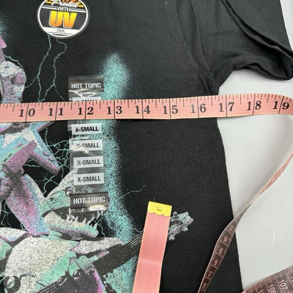 Five Nights At Freddy's Security Breach Glow In The Dark T-Shirt X-SMALL New - Picture 2 of 6